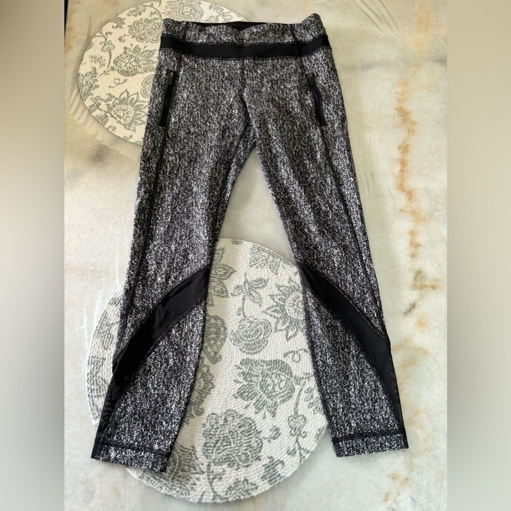 Lululemon Wunder Train High-Rise Ribbed Tight